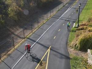 bicyclist on the bike path, Friendly bicycle safety tips, America's bike-friendly city, dr andrew schmidt, bike safety, bike accident