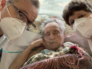 Duwayne With Kids Covid 300x225 1