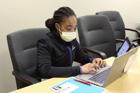 digital equity expert communicating with patients on computer, dex, digital equity experts, digital equity, digital navigators, dex program