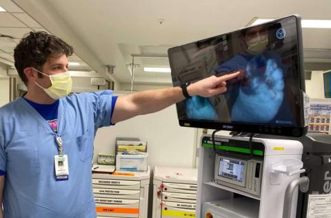 dr thomas masters shows new technology, Frostbite patients, innovative fluorescence, imaging technology, detecting frostbite with technology, Stryker’s SPY-PHI, visualize blood flow