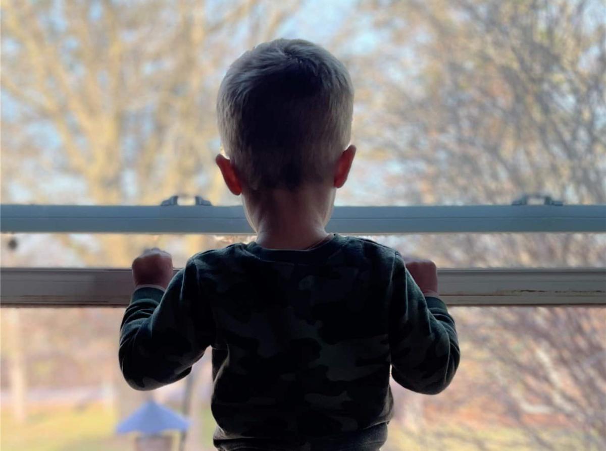 child opening window, fatal injuries for children, open windows safety hazard, safety for small children, prevention and safety for children